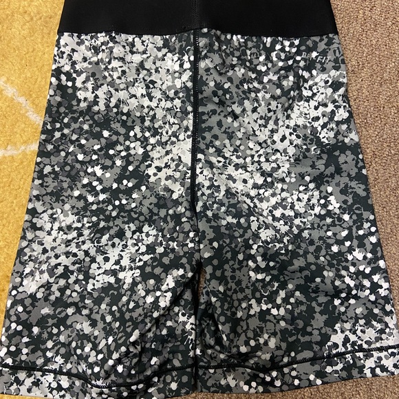 nike biker shorts spandex - Picture 2 of 3